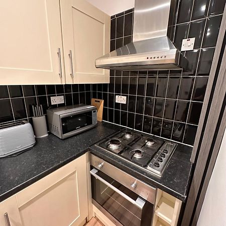 R2 - Elegant Private Room Opposite Queen Elizabeth Hospital - Harborne Birmingham Exterior photo